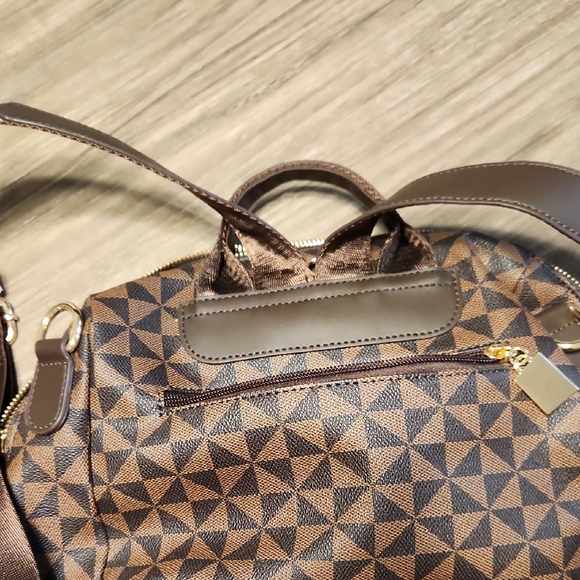 Geometric Patterned Brown Backpack With Matching Wallet - Picture 5 of 7